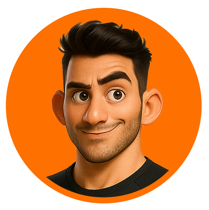 Illustratie van “Power,” een gespierde coach met kort donker haar, in een zwart “COACH” T-shirt, zwarte short en zwart-rode sneakers, staand met handen in de zij tegen een oranje achtergrond.
