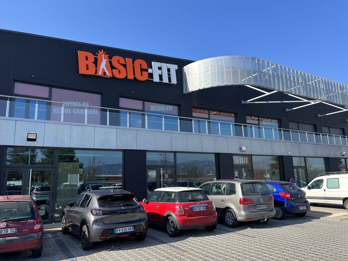 Basic-Fit Dardilly Chemin du Moulin Carron 24/7