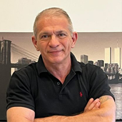 Robert Vineis