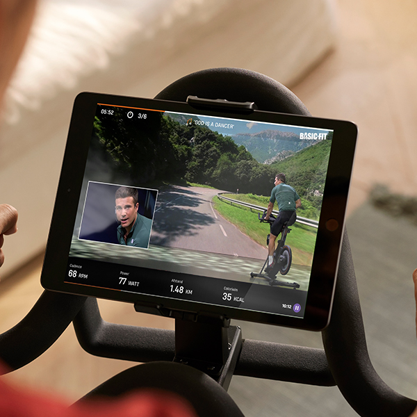 Basic-Fit – Go All-In: the Smart Bike
