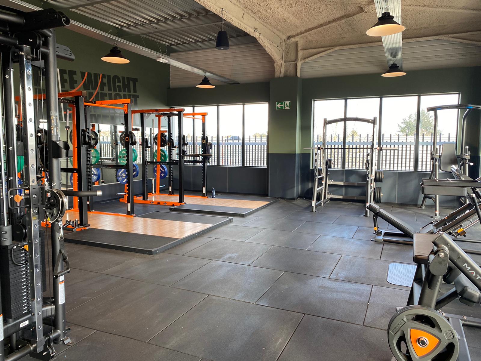 Salle de sport BasicFit Guyancourt Rue Denis Papin