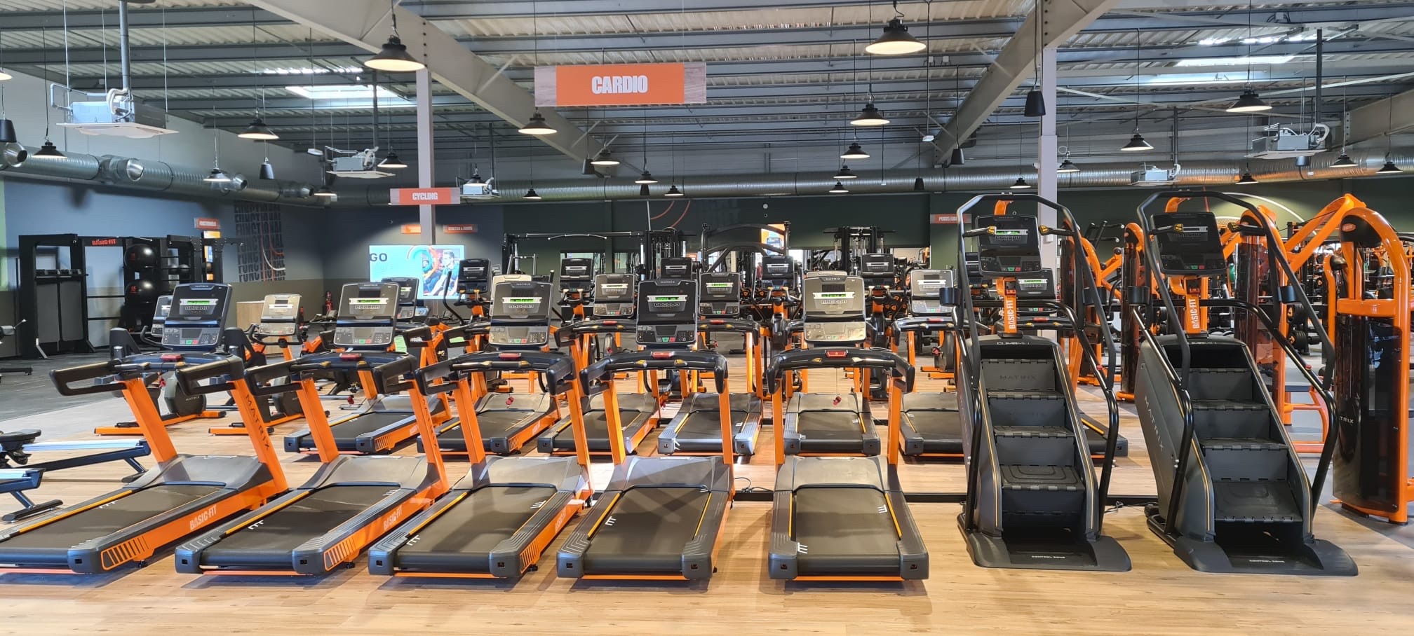 Salle de sport BasicFit SaintBrevinlesPins Avenue des Frères Lumière