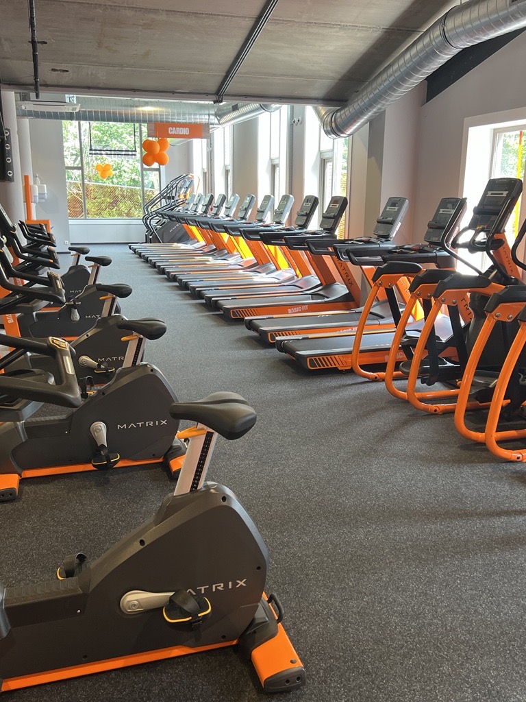 Sportschool BasicFit Bussum Nieuwe Spiegelstraat