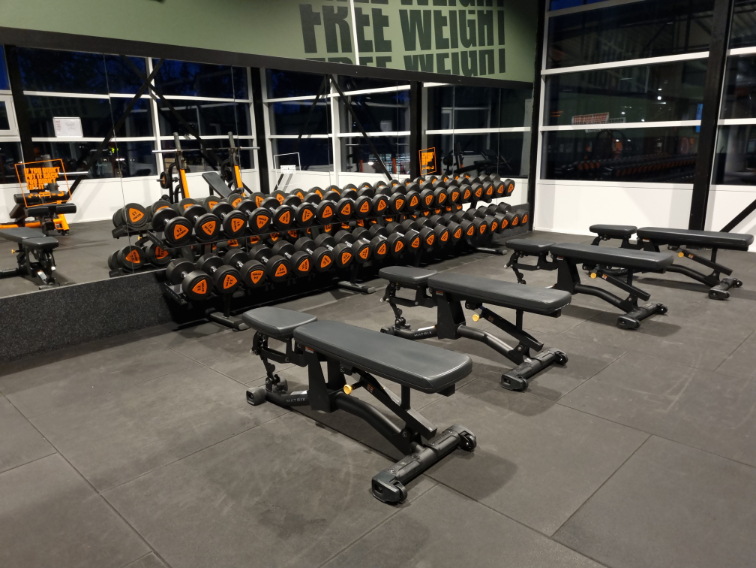 Sportschool BasicFit Heerenveen It Hege Stik 24/7