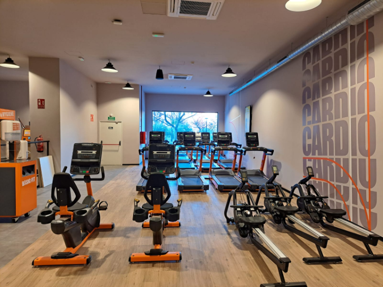 Gimnasio Basic-Fit Jaén Paseo de España