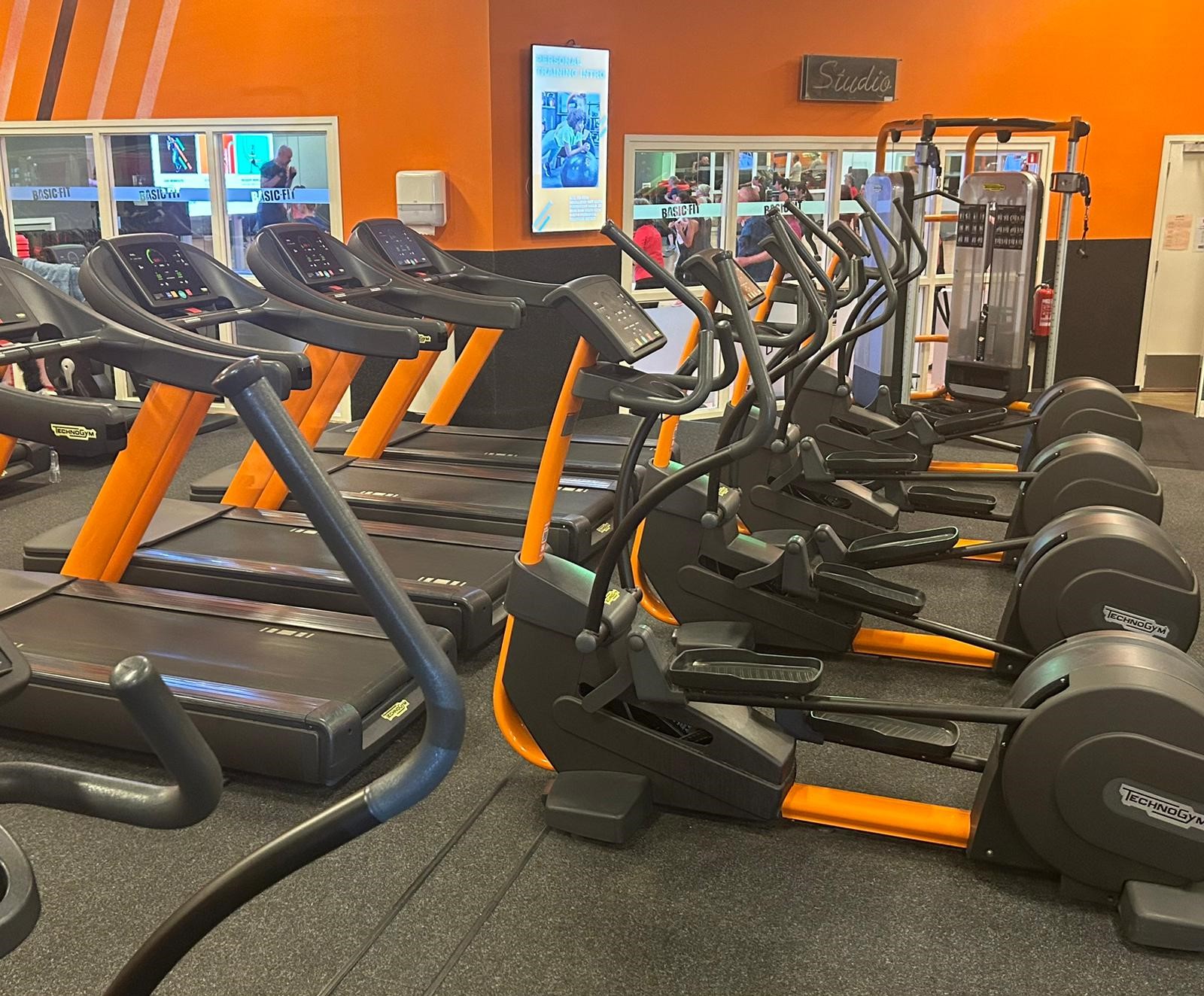 Sportschool Basic-Fit Delft Leeuwenstein 24/7