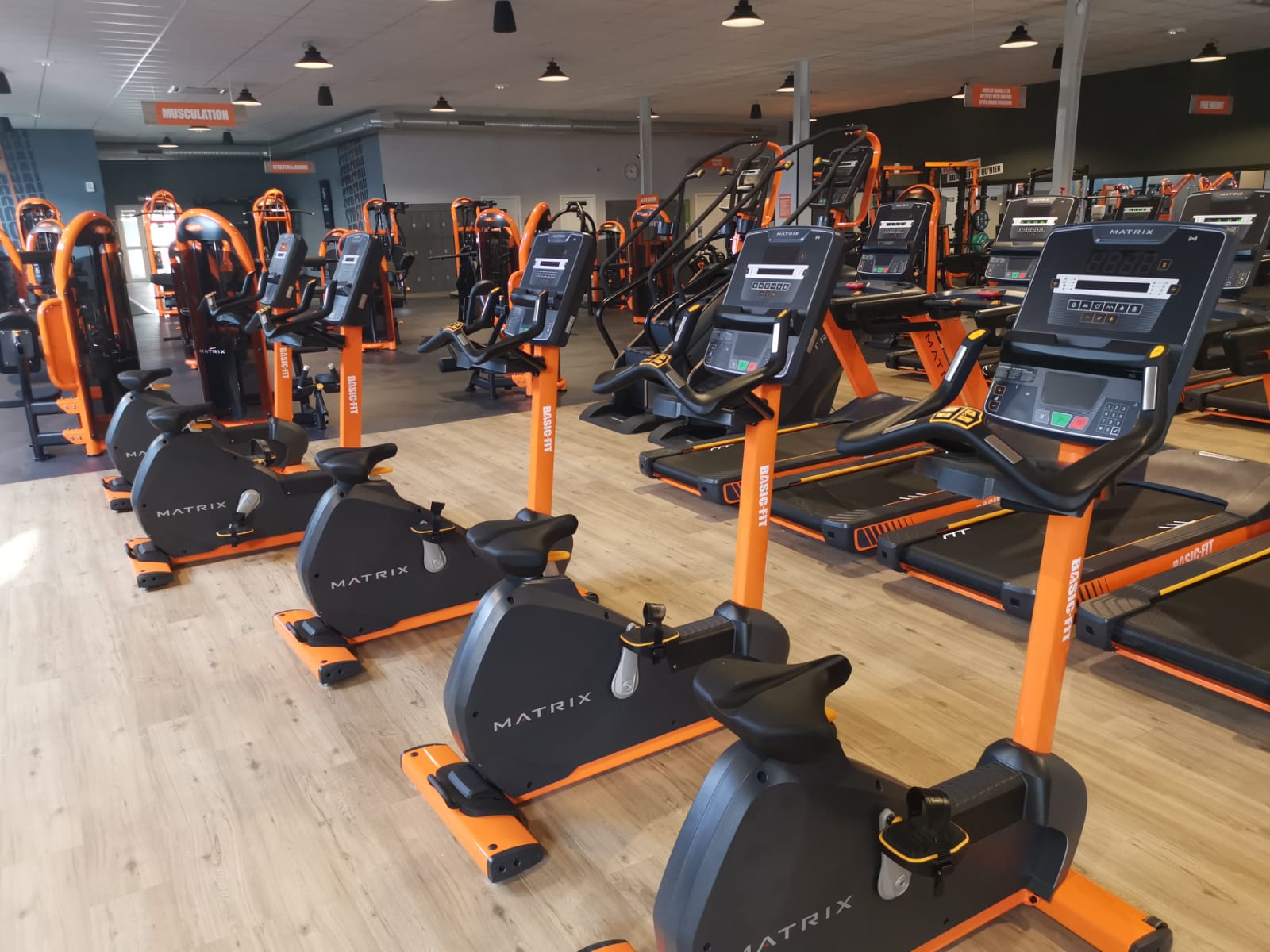 Salle de sport BasicFit CastelnauLeLez Route de Nimes